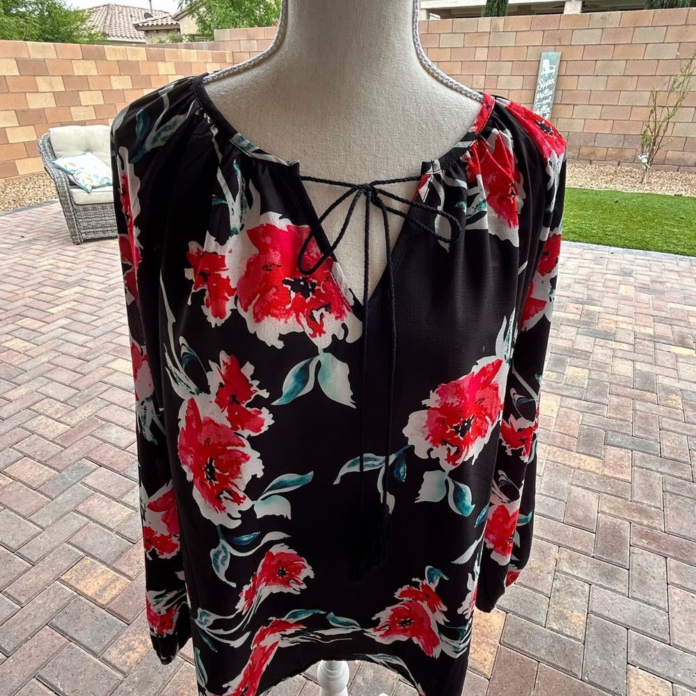 Floral Red and Black Tie Front Blouse